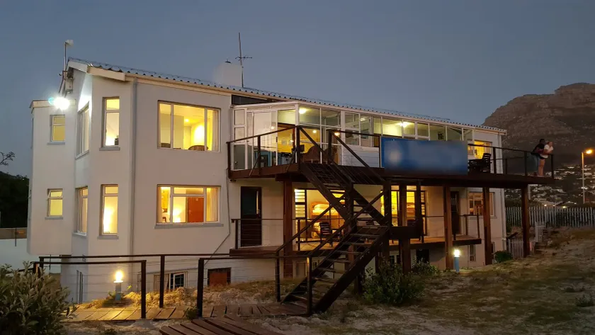 Hout Bay Backpackers - Image 1