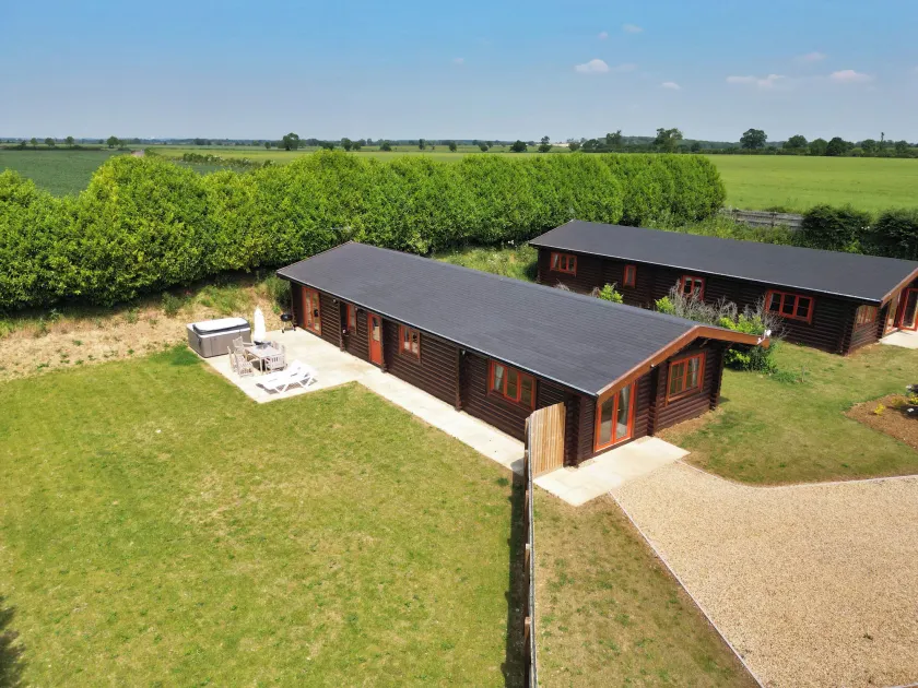 Ash Lodge - Image 1