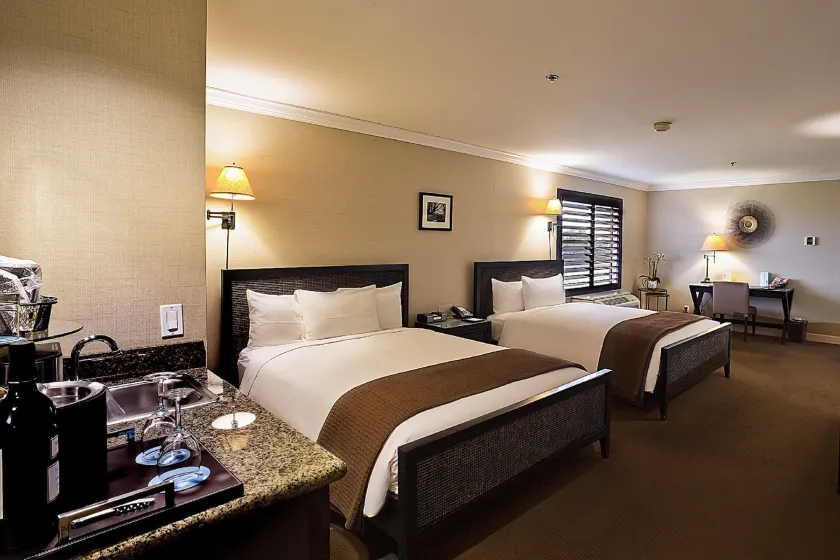 Cupertino Hotel - Image 1