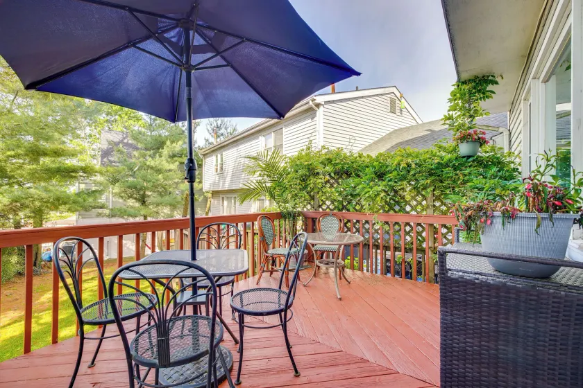 2 Blocks to Beach: Walkable Woodmont Village Home - Image 1