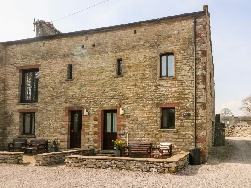 Old Byre Cottage - Image 1