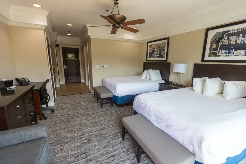 Camden on the Lake Resort - Image 1