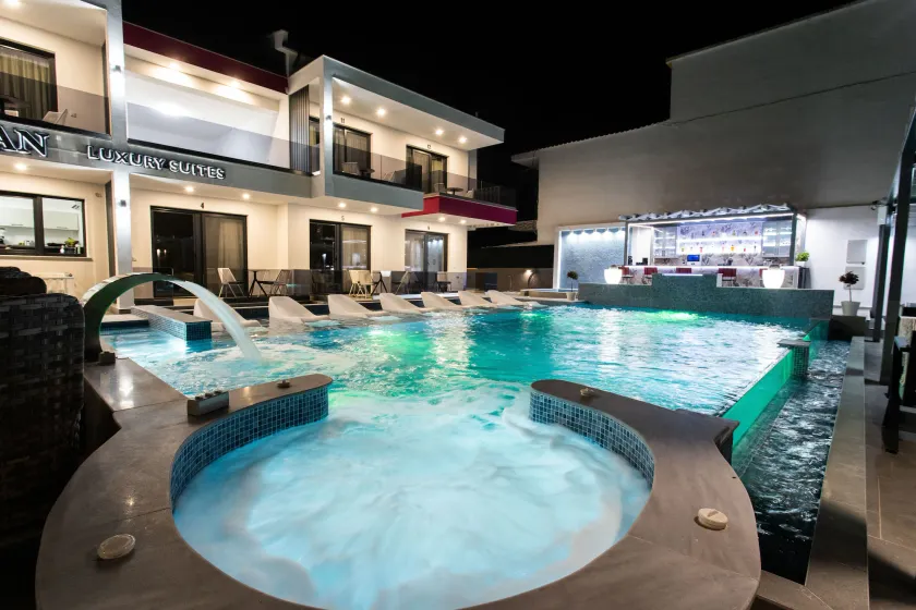 Aeonian Luxury Suites Asprovalta - Image 1