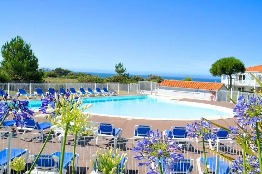 T2 Résidence avec piscine chauffée de mai à sept - Image 1