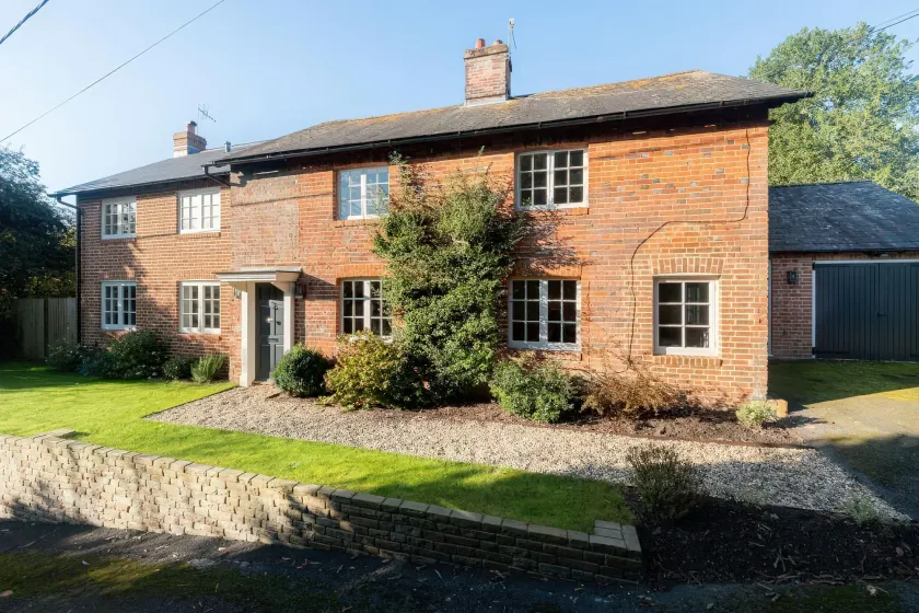 Riverside Cottage - Image 1