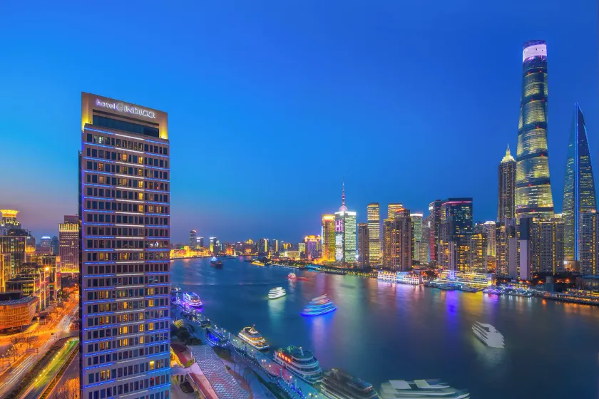 Hotel Indigo Shanghai On The Bund by IHG - Image 1
