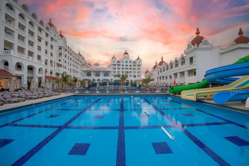 Oz Hotels Side Premium - Image 1