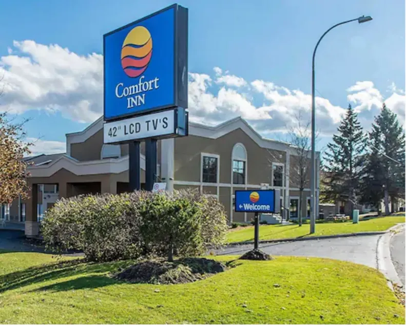 Comfort Inn - Image 1