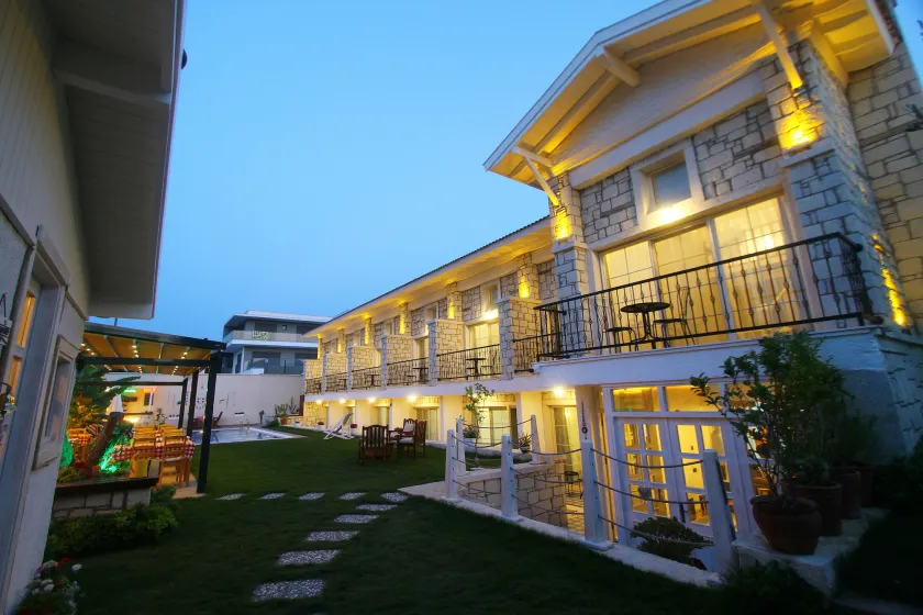 Duman Boutique Hotel - Image 1