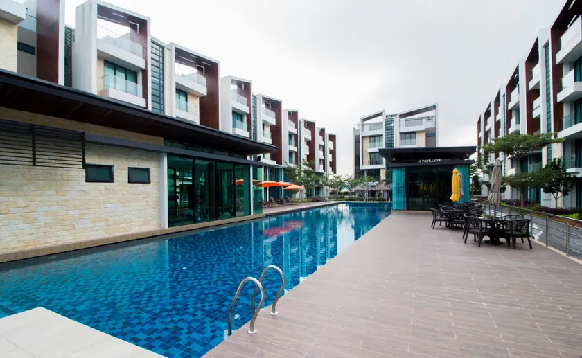 Tropical Villa Service Suite - Image 1