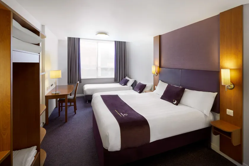 Premier Inn Cambridge North - Girton - Room