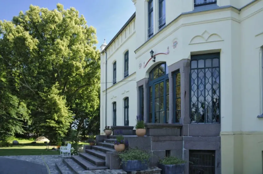 Gutshaus Alt Vorwerk - Image 1