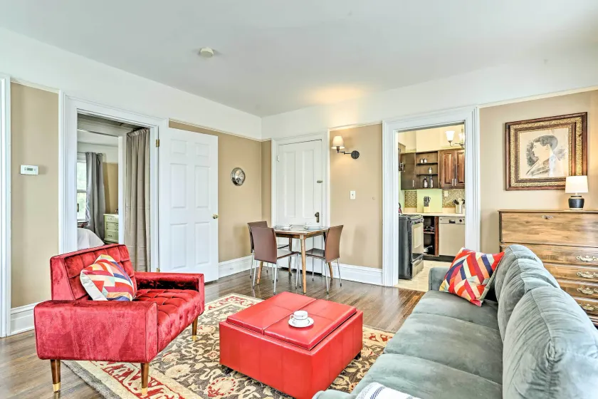 Historic Poughkeepsie Apt - Walkable Location - Image 1