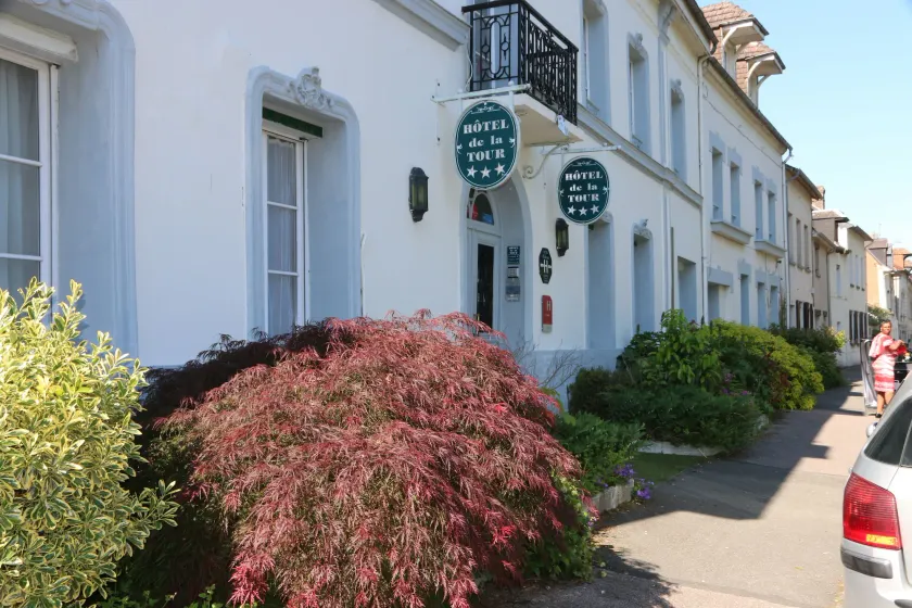 Hotel de la Tour - Image 1