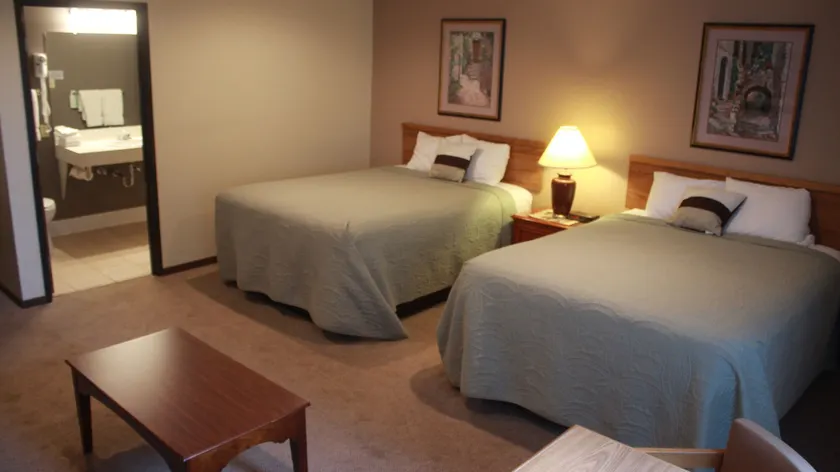 Shawano Four Seasons Hotel - Image 1