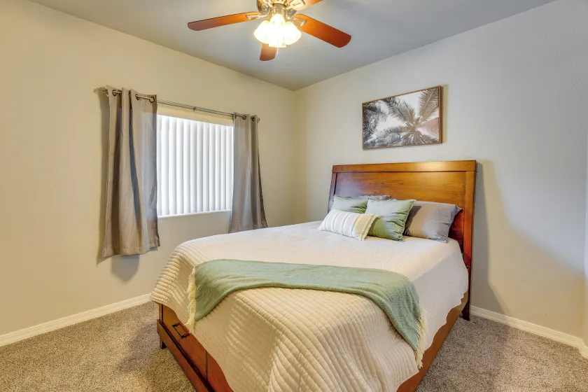 Beautiful Bullhead City Home Rental w/ Yard! - Interiør