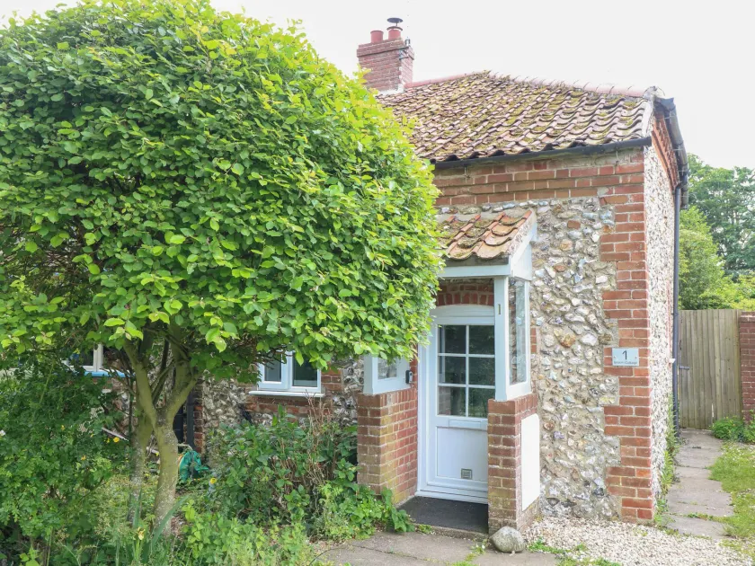 Broom Cottage - Image 1
