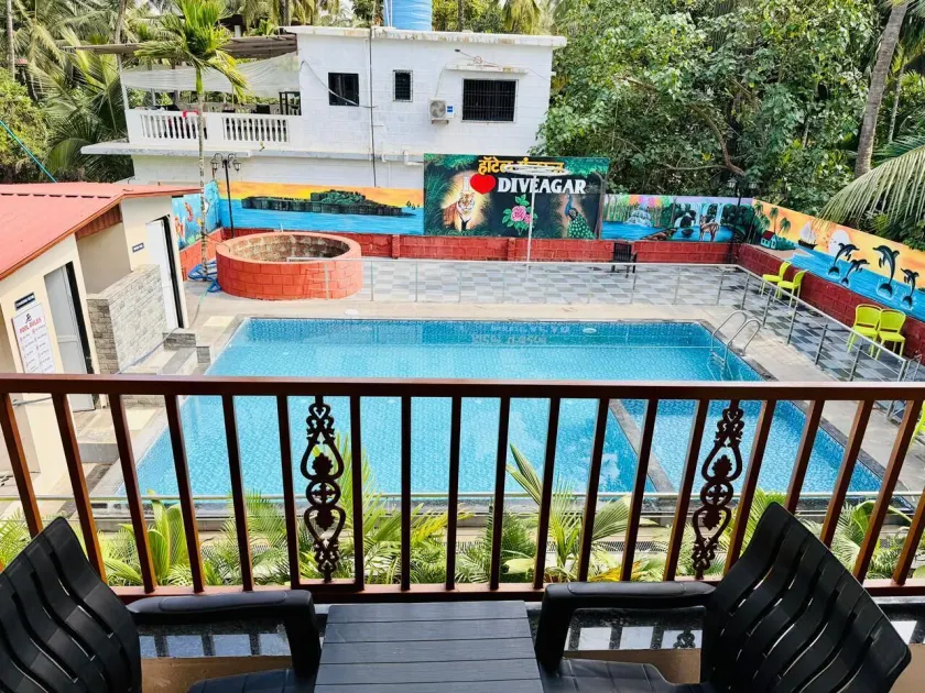 Panchratna Executive Resort - Room