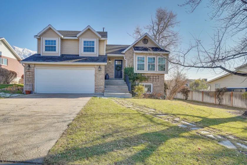 Stylish Orem Retreat w/ Deck, Near BYU & Uvu! - Innvendig