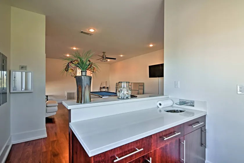 Gorgeous Ocean Springs Waterfront Home w/ Dock! - Interior