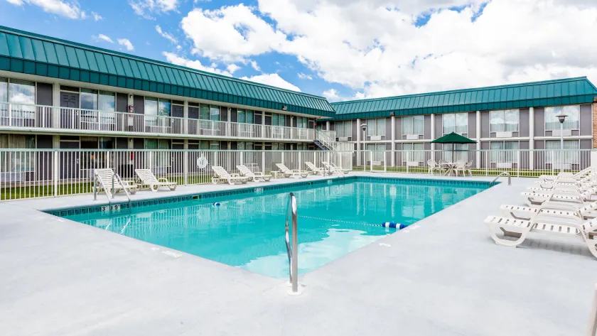 Red Roof Inn & Suites DeKalb - Image 1