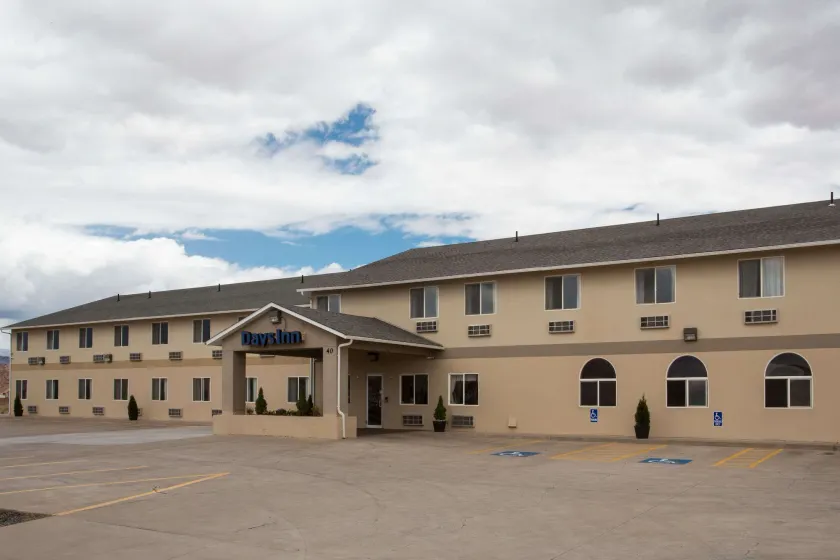 Days Inn by Wyndham Hurricane/Zion National Park Area - Image 1