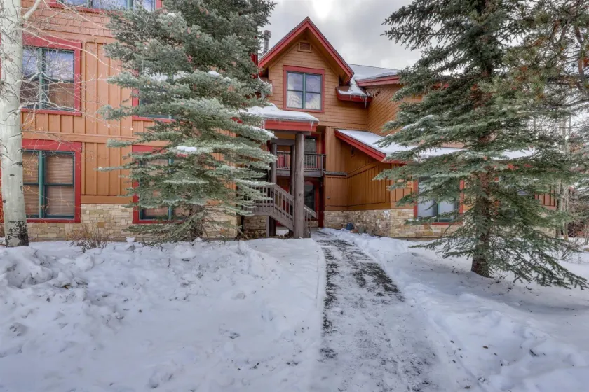 8758 Trappers Crossing condo - Image 1