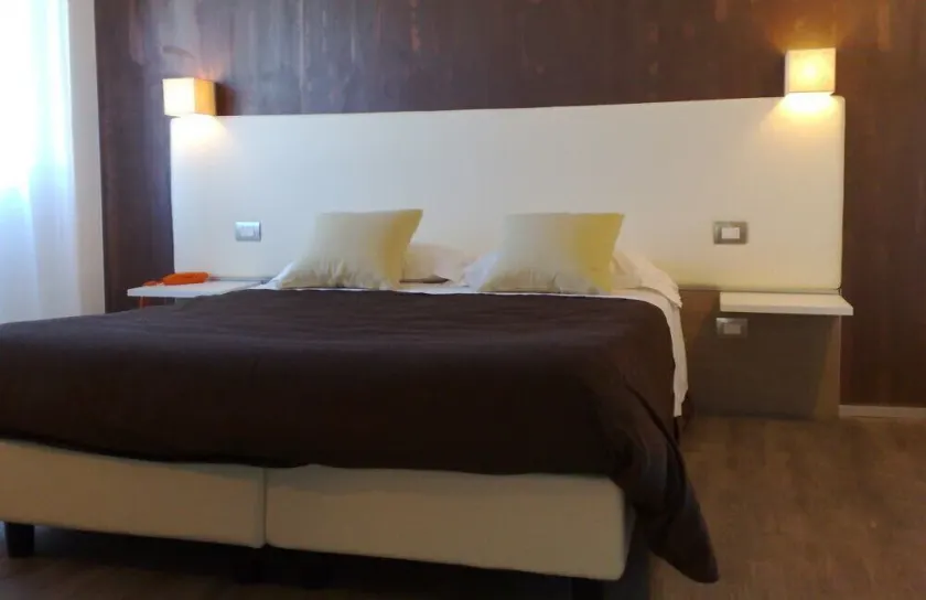 Hotel Toscana - Image 1