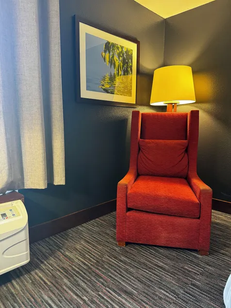 Lux Hotel - Image 1