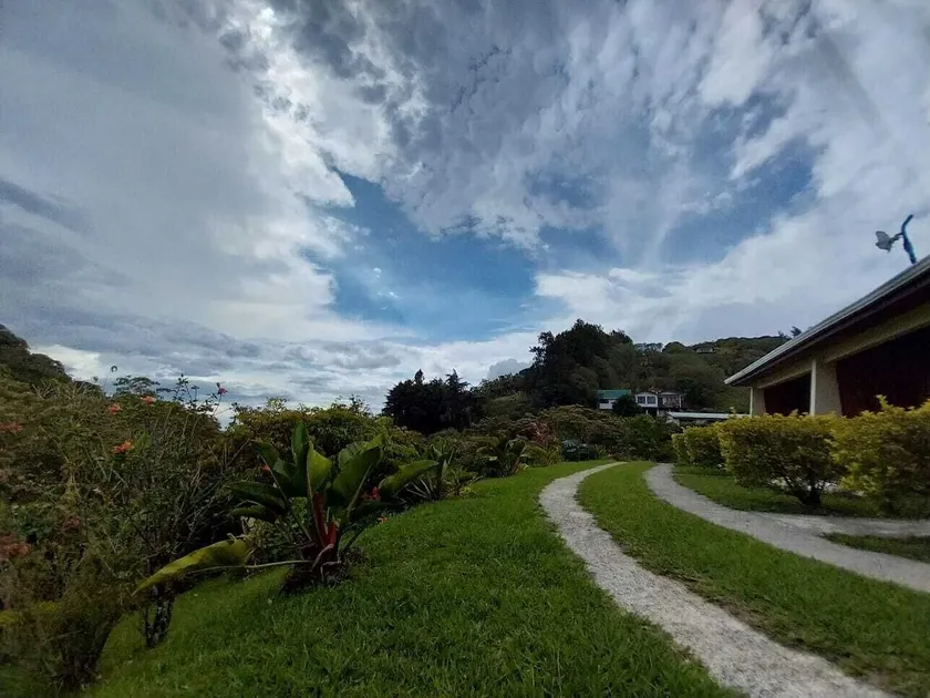 Belcruz family lodge - Image 1