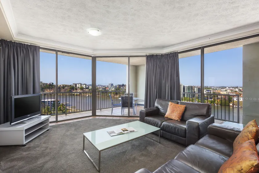 Bridgewater Apartments - Image 1