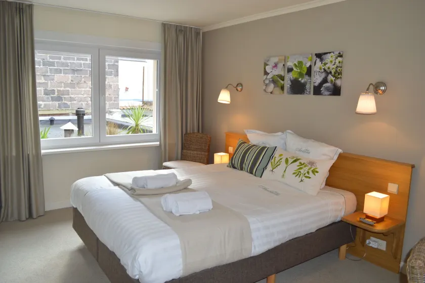 Hotel Ambrosia - Image 1