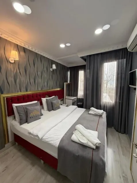 Rhythm Hotel - Image 1