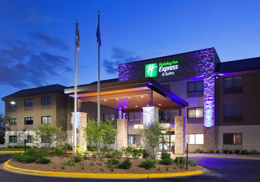 Holiday Inn Express & Suites Minneapolis - West End by IHG - Image 1