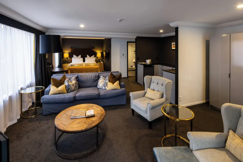 Hotel Montreal - Image 1