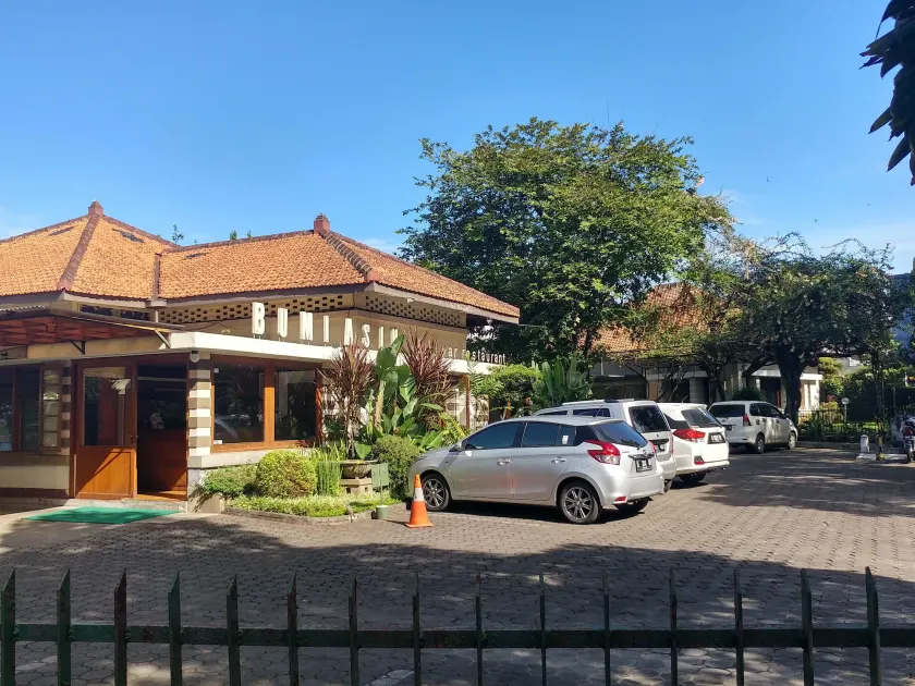 Hotel Bumi Asih Gedung Sate Bandung - Image 1