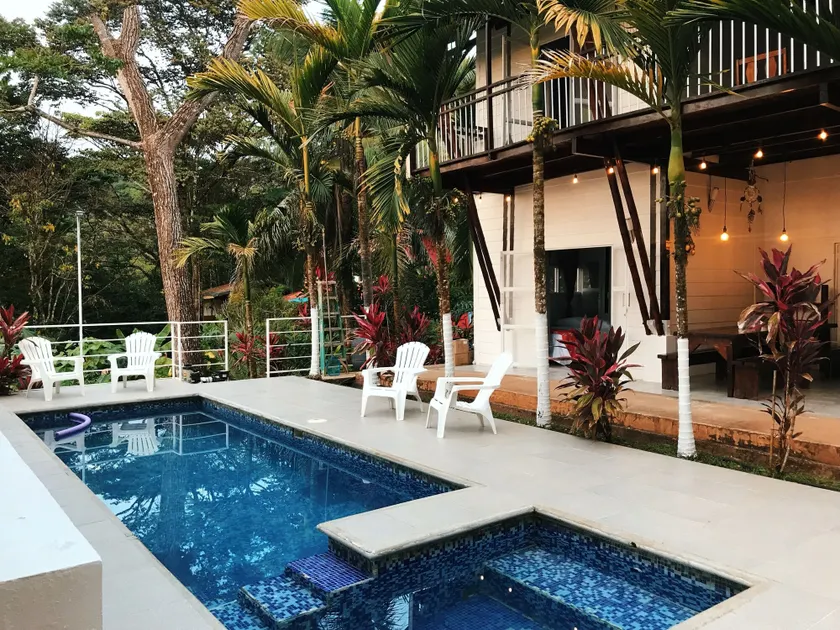 Ballena Dorada Lodge - Image 1