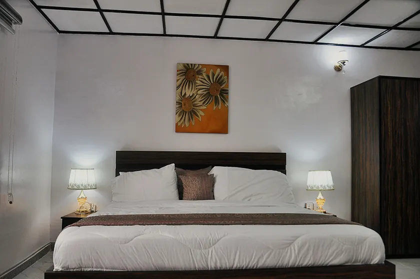 Jolie Suites - Image 1