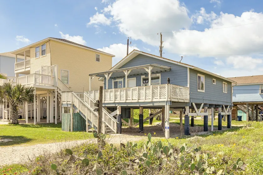 Walk to Gulf: Surfside Beach Home w/ Deck - Image 1