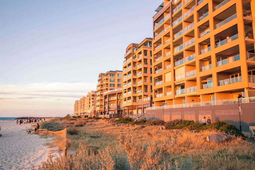Oaks Glenelg Plaza Pier Suites - Image 1