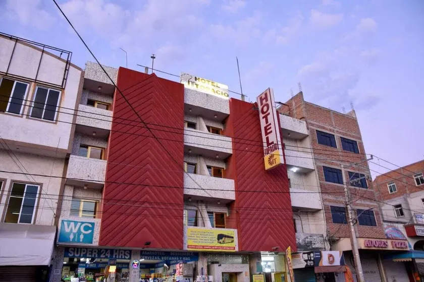 Hotel Topacio - Image 1