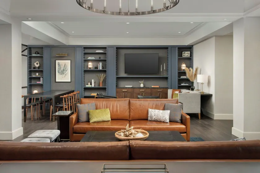 Courtyard by Marriott Savannah Downtown - Historic District - Image 1