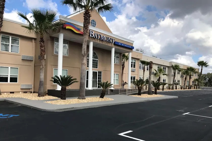 Baymont by Wyndham Lake Park Valdosta I75 - Image 1