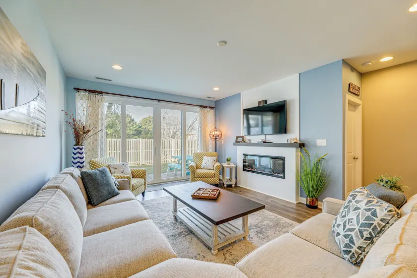 2 Mi to Bethany Beach: Modern Townhome w/ Patio - Image 1