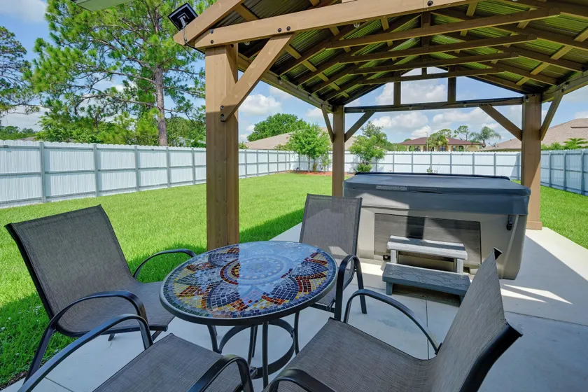 Hot Tub & Fenced Yard: Home in Sebring - Interiør