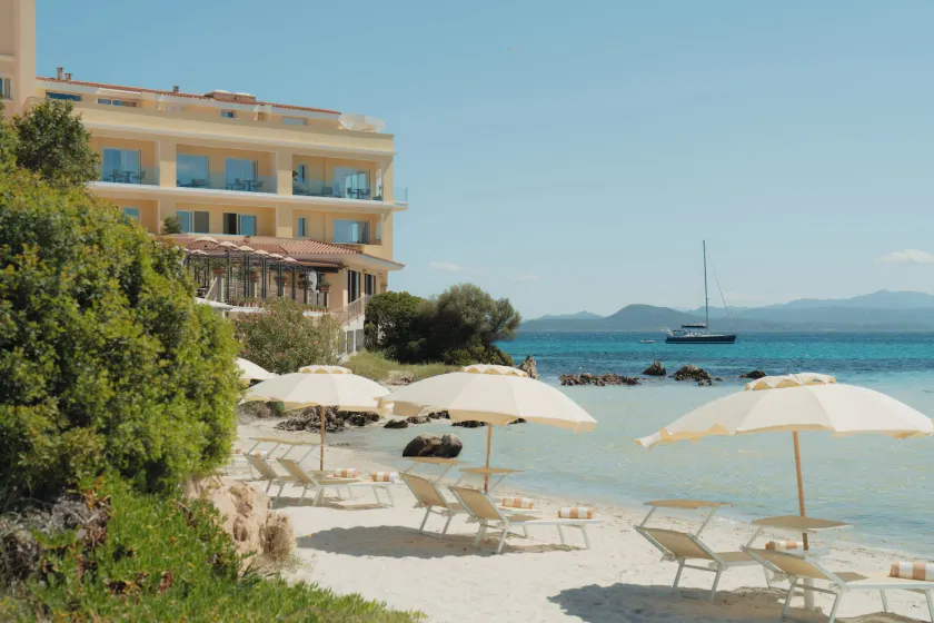 Gabbiano Azzurro Hotel & Suites - Image 1