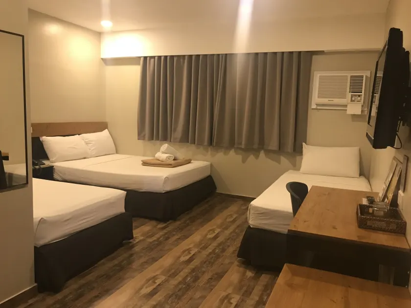 Cebu R Hotel Capitol - Image 1