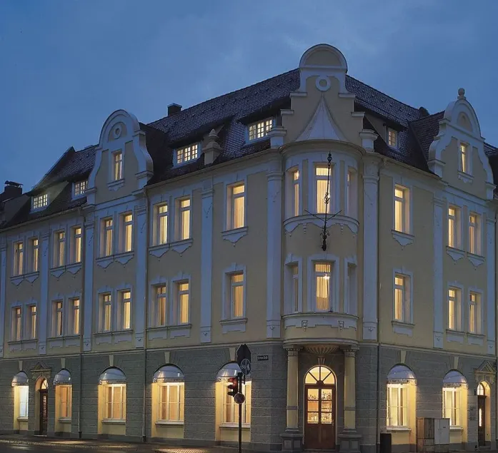 Apartment Hotel KRAL - BUSINESS HOTEL & SERVICED APARTMENTS - Image 1