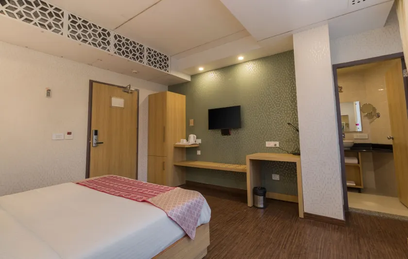 The Solitaire Express - Room