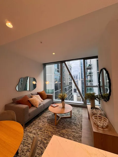 WSP luxury 2b2b apartment in CBD with free parking - Image 1